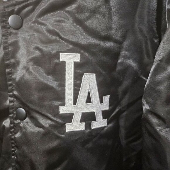 NEW Starter LA Dodgers Black Puffer Varsity Jacket Large - Picture 6 of 10